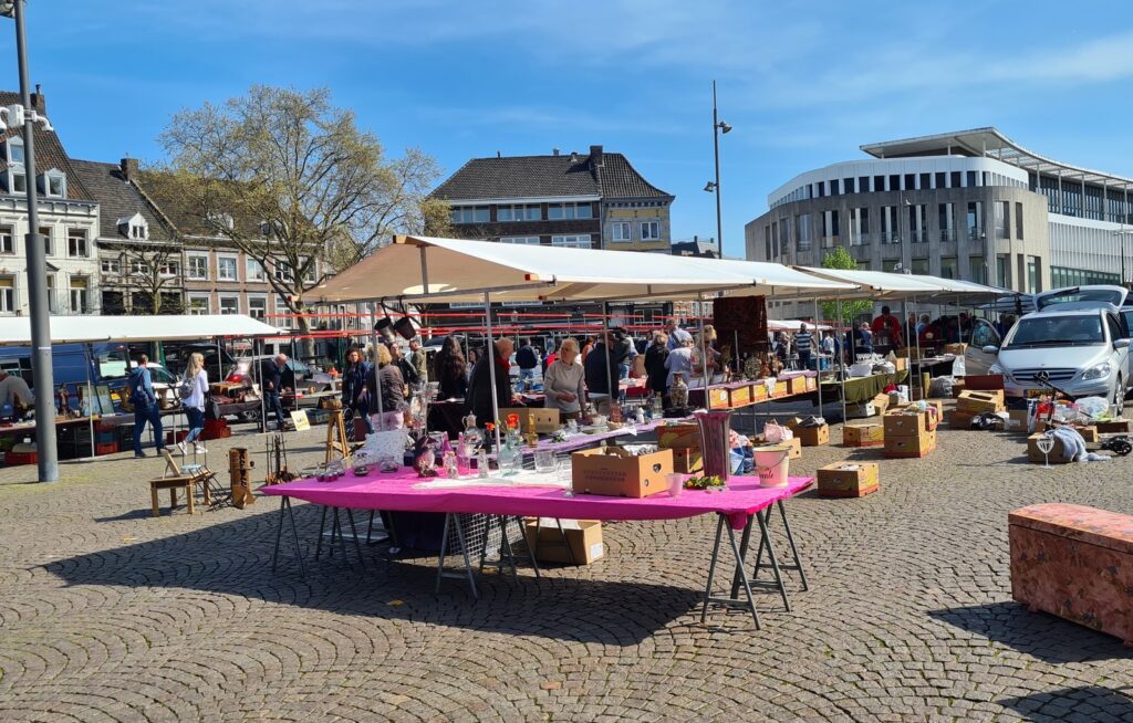 Kledingbeurs Krabbendijke in Yerseke